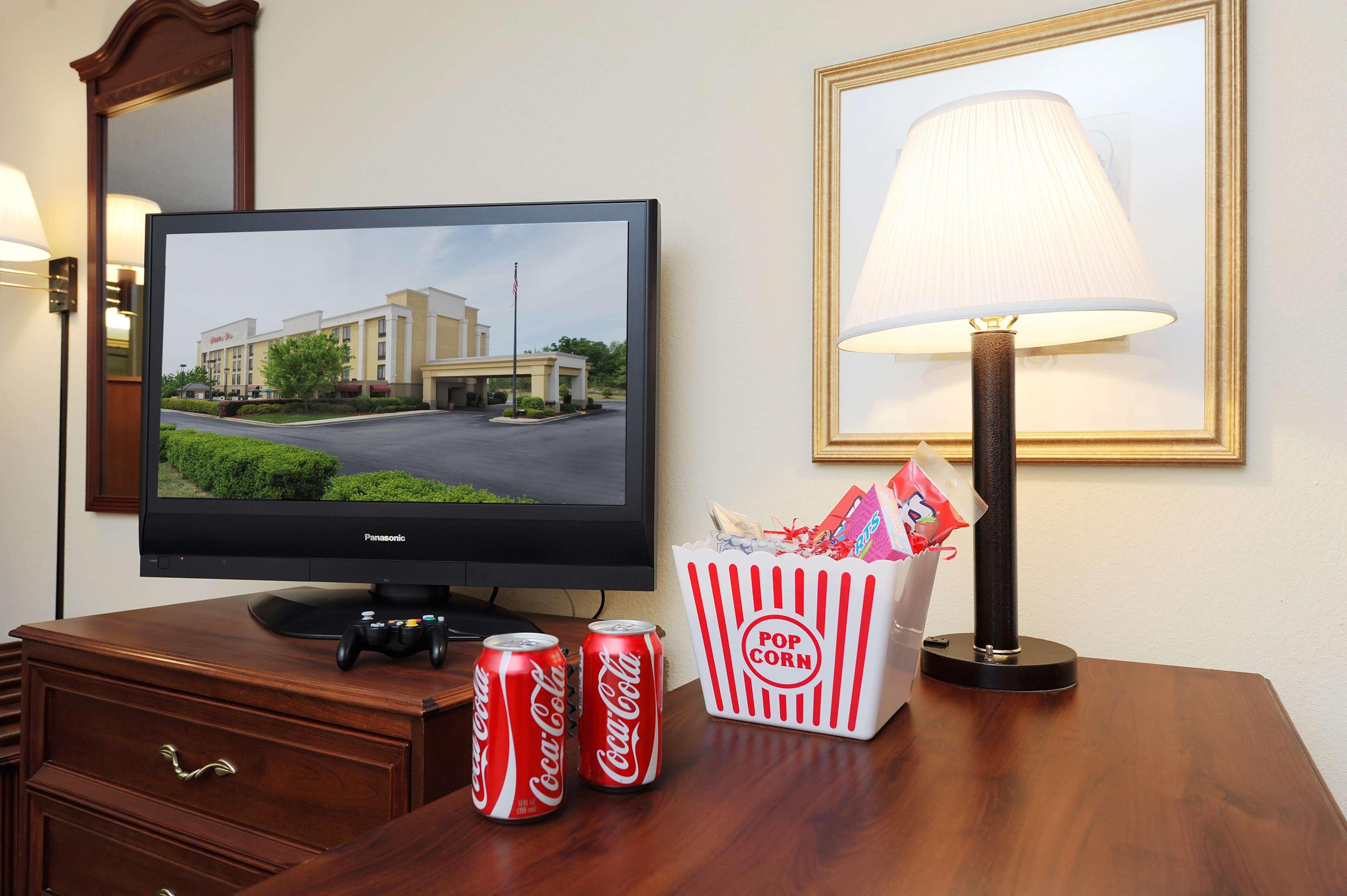 Hampton Inn Spartanburg Hotel Номер фото